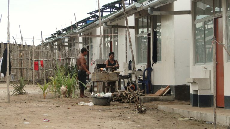 Cocina tradicional de leña en Belén, Iquitos